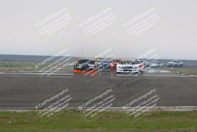 media/Jan-18-2026-CalClub SCCA (Sun) [[8bc6468723]]/Group 5 Race/Turn 1/